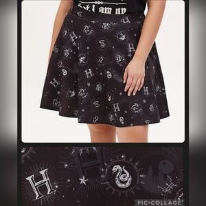 🆕HARRY POTTER HOGWARTS SCUBA KNIT SKATER SKIRT
